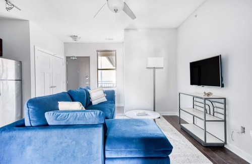 Music Row Apartment | CozySuites Music Row Charming 1BR free parking! 34