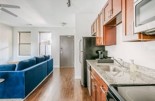 Music Row Apartment | CozySuites Music Row Classy 1BR in Nashville! 39