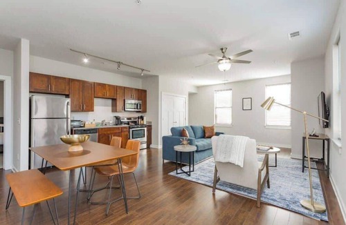 Music Row Apartment | CozySuites TWO Music Row Condos in Nashville