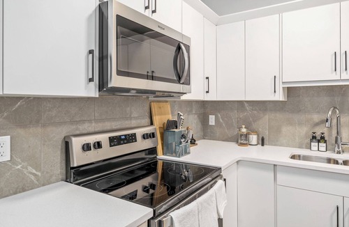 Southeast Calgary Apartment | CozyWolf (New 2 Bedroom Suite)
