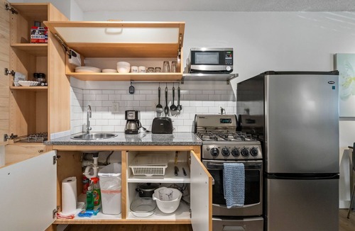 Buckhead Apartment | (CPB) Quiet Studio Perfect for Travel Nurses