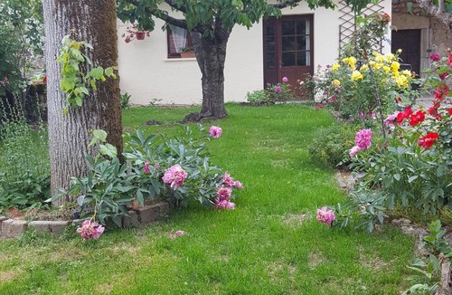 Andert-et-Condon Apartment | Créa'gîte