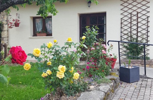 Andert-et-Condon Apartment | Créa'gîte