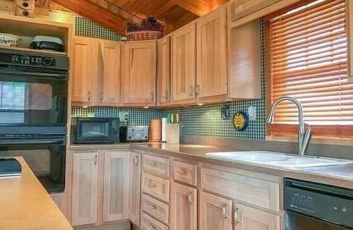 Dryfork House | CR09-Extraordinary View, Private Log Home!