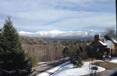 Bretton Woods Villa | Cr11 C11 Top Rated Townhome Great Views Fireplaces Wifi AC Short Walk to Slopes Pool gym Passes