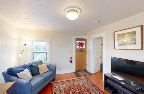 Newport House | Crab Cottage in Nye Beach