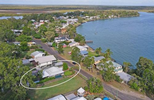 Toogoom House | Crab Shack on Moreton