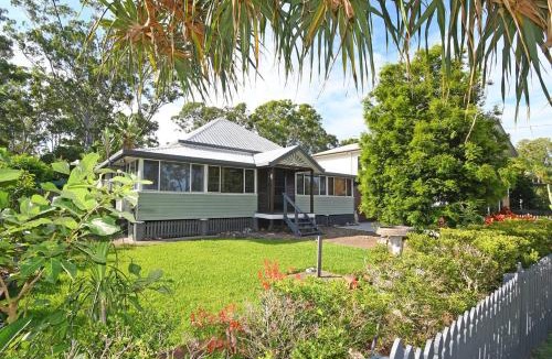 Toogoom House | Crab Shack on Moreton