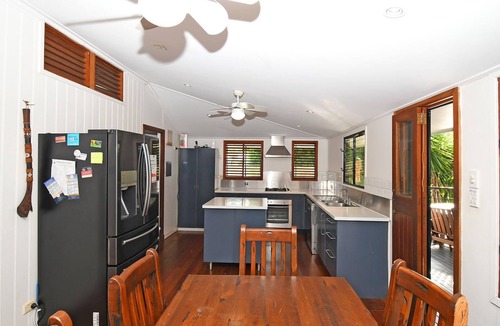 Toogoom House | Crab Shack on Moreton