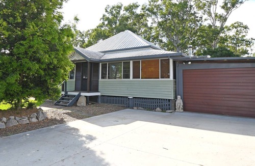 Toogoom House | Crab Shack on Moreton