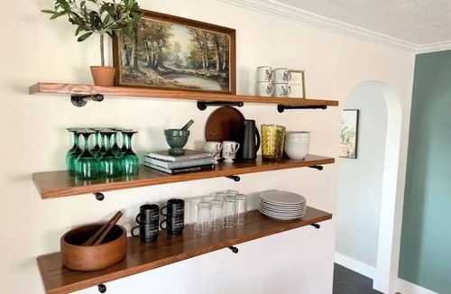 Hesston Cottage | Crabapple Cottage Your cozy temporary home