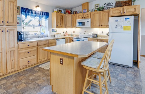 Bayshore House | Crabbin' Cabin ~ Bayshore Estates