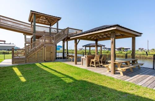 Port Bolivar House | Crabby Beaver home