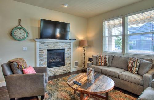 Ocean Shores House | Crabby Daddy & The Blue Mermaid
