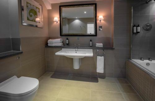 Mollington Hotel | Crabwall Manor Hotel & Spa