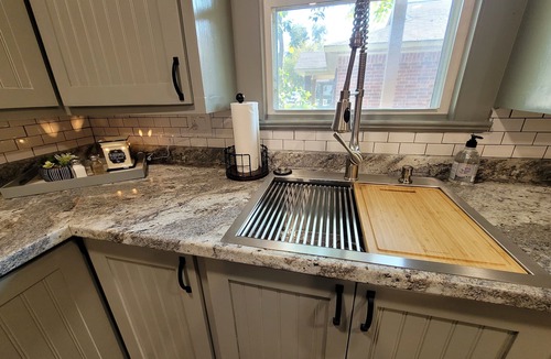 Fort Smith Cottage | Craftsman 4-bedroom 2 bath cottage/walk to parks, shops & eats downtown