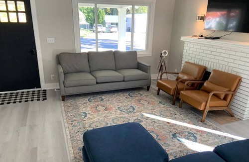 Paris House | Craftsman home -10 mins from North Shore Bear Lake