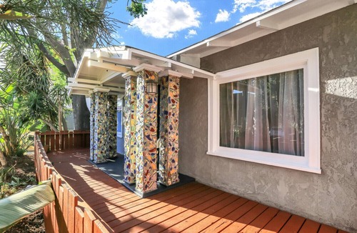 Alamitos Beach House | Craftsman House Steps to Beach and Convention Center, Parking, BBQ