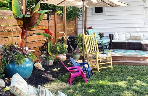 East Aurora Apartment | Craftsman with Private Quaint Relaxing Garden Near Hamlin