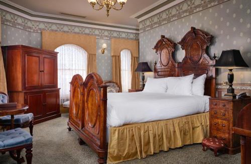 Ballarat Hotel | Craig's Royal Hotel