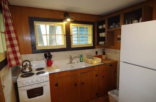 Lake George Cabin | Cramer's Lake George - Cabin 19