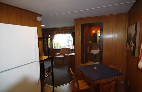 Lake George Cabin | Cramer's Lake George - Cabin 19