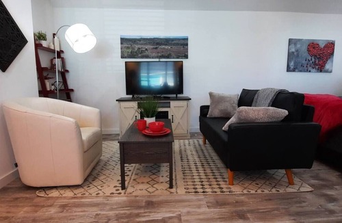 Grayland Cottage | "Cranberry Cottage" Studio by the Beach