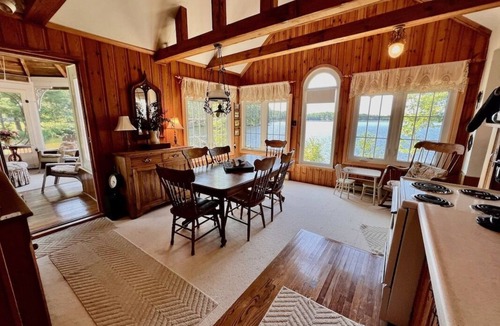 Havelock-Belmont-Methuen Cottage | Cranberry Cove on Kasshabog Lake
