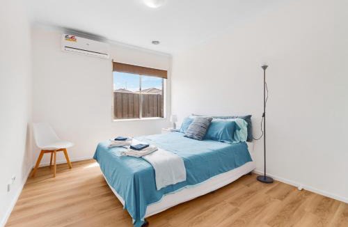 Cranbourne North House | Cranbourne Cottage