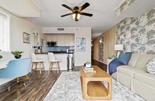 Riverwalk Apartment | Crane's Landing - Riverfront