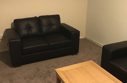 Cranfield House | Cranfield Guesthouse