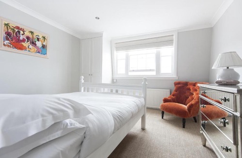 South Kensington Apartment | Cranley Place III by Onefinestay