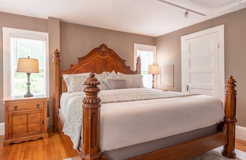 North Conway Bed & Breakfast | Cranmore Mountain Lodge Bed & Breakfast