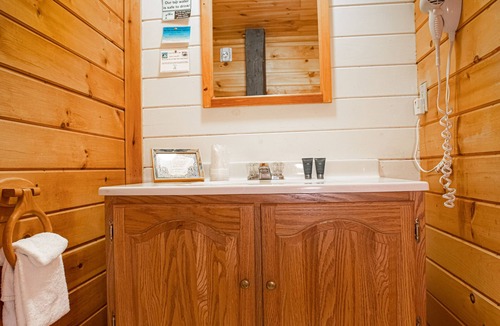 North Conway Bed & Breakfast | Cranmore Mountain Lodge Bed & Breakfast