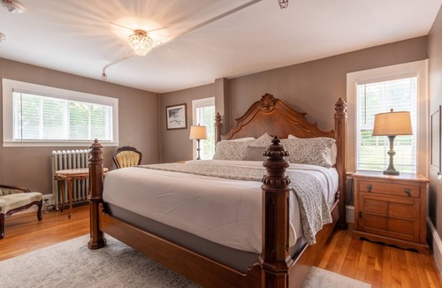 North Conway Bed & Breakfast | Cranmore Mountain Lodge Bed & Breakfast