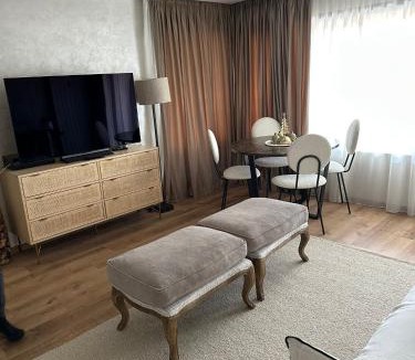 Lens Apartment | Crans Montana-Snow island