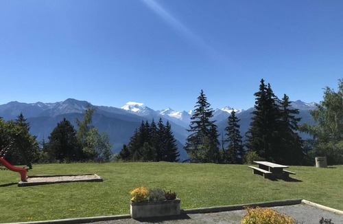 Crans-Montana Apartment | Crans-Montana Stunning Southview Flat