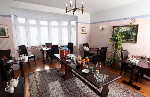 East Grinstead House | Cranston House