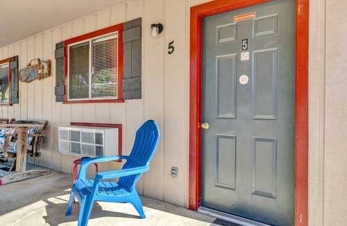 Quitman Hotel | Crappie Cabin - Room 5
