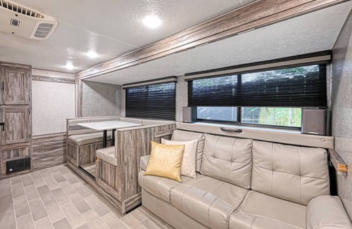 Washington Ave./ Memorial Park House | Crashpad on The Washington Ave Strip - a RV, Parking restrictions read below: