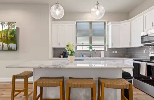Youngsville House | Crawfish House