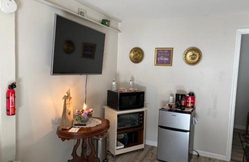 Meadville House | Crawford Suite