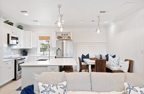 Ono Island House | "Crawling Distance" to FloraBama | Private Elevator | Direct Beach Access | My Beach Getaways