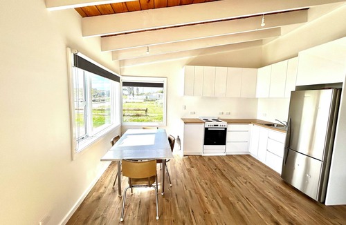 Castlepoint House | Crayfish Cove - Unsurpassed Water front location!