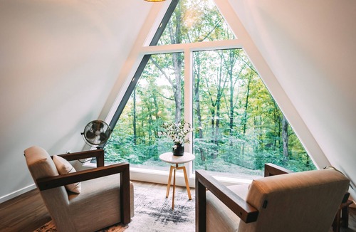 Logan Cabin | Creative Cabins - The Frame