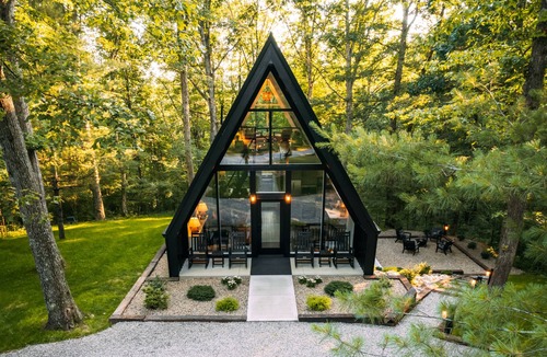 Logan Cabin | Creative Cabins - The Frame