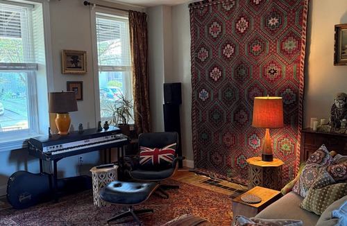 Roxborough-Manayunk House | Creative’s charming 2-bedroom house in Philadelphia, HVAC/mid- century esthetic.