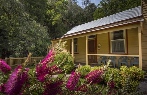 Walhalla Cottage | Creek Cottage