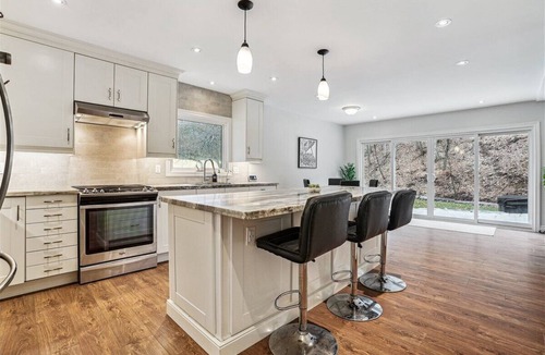Burlington Cottage | Creek Side Cottage - Hot tub, hiking, games