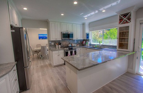 Stateline House | Creek Side Summit - Fully updated Home Retreat